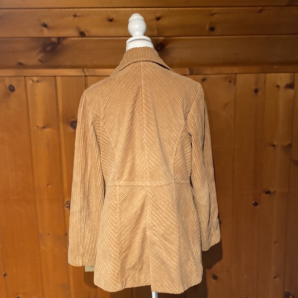 Tan retro corduroy blazer medium in size - Picture 11 of 12